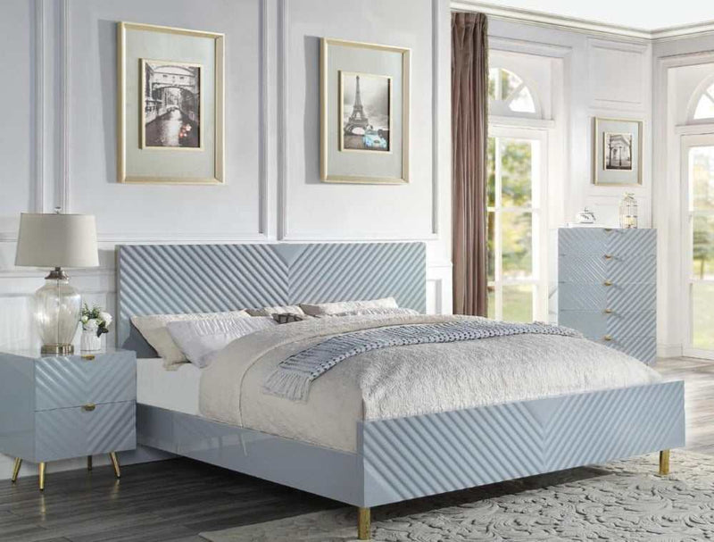 Gaines - Gray High Gloss  - Queen Bed - Ornate Home