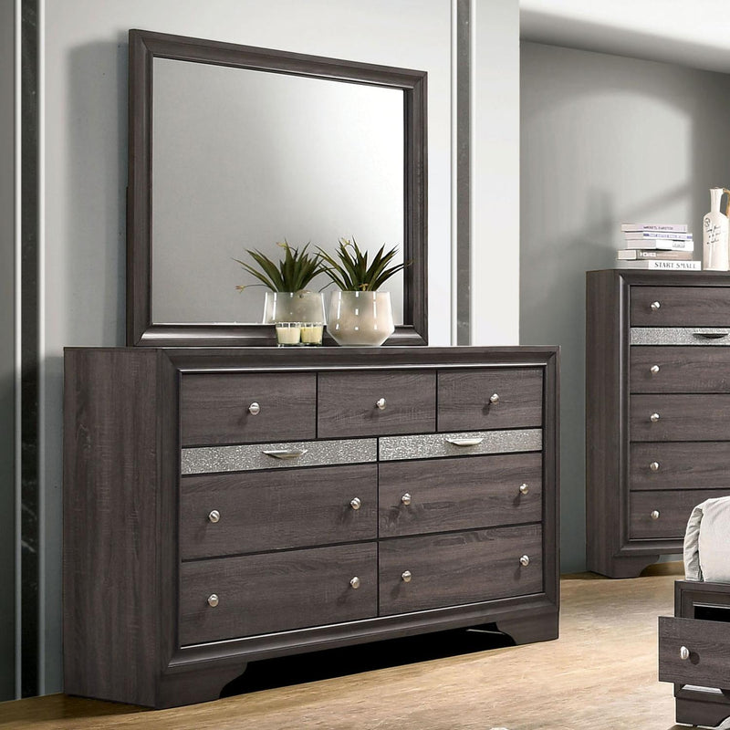 Chrissy Gray 4pc Queen Bedroom Set