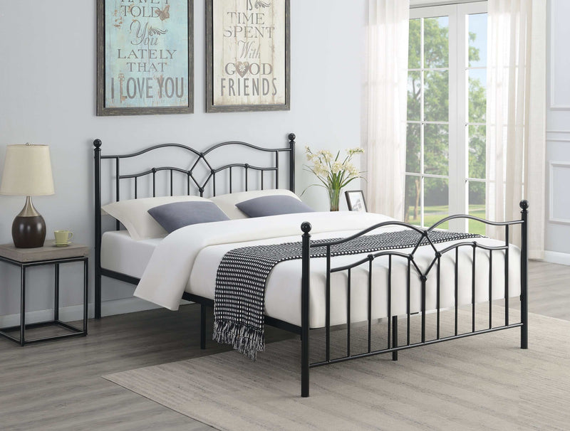 Klossen - Black - Metal Queen Bed - Ornate Home