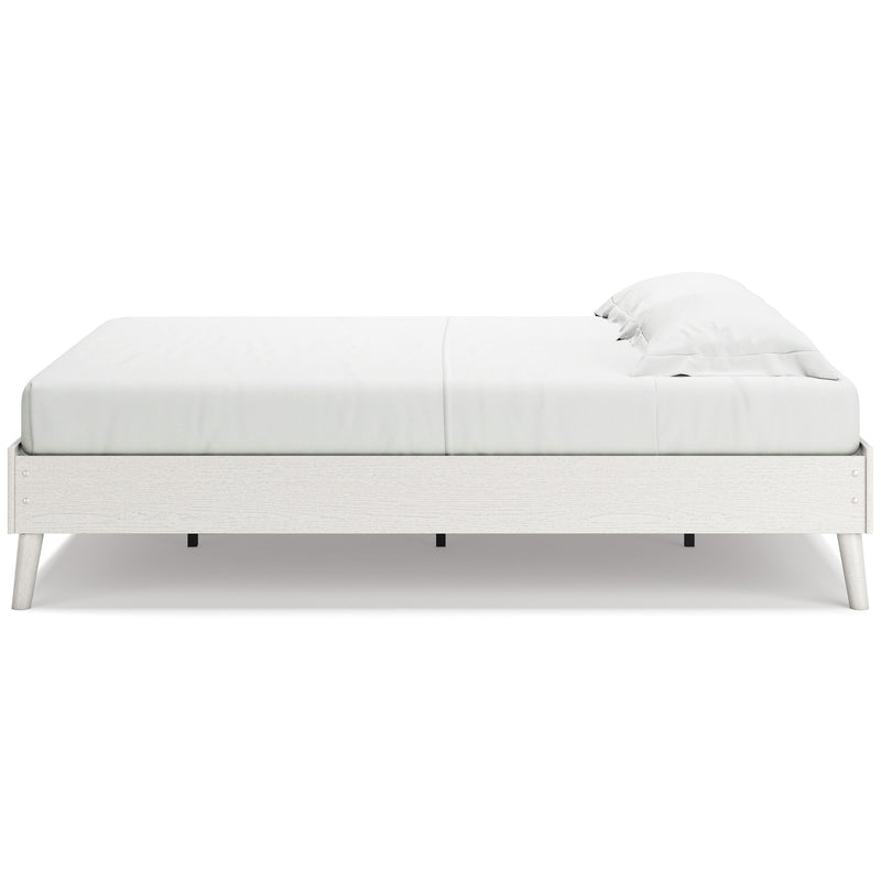 Aprilyn White Queen Platform Bed