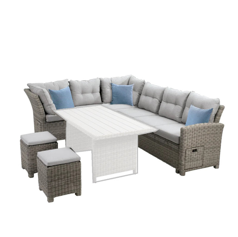 Malia Gray Sectional w/ 2 Ottomans