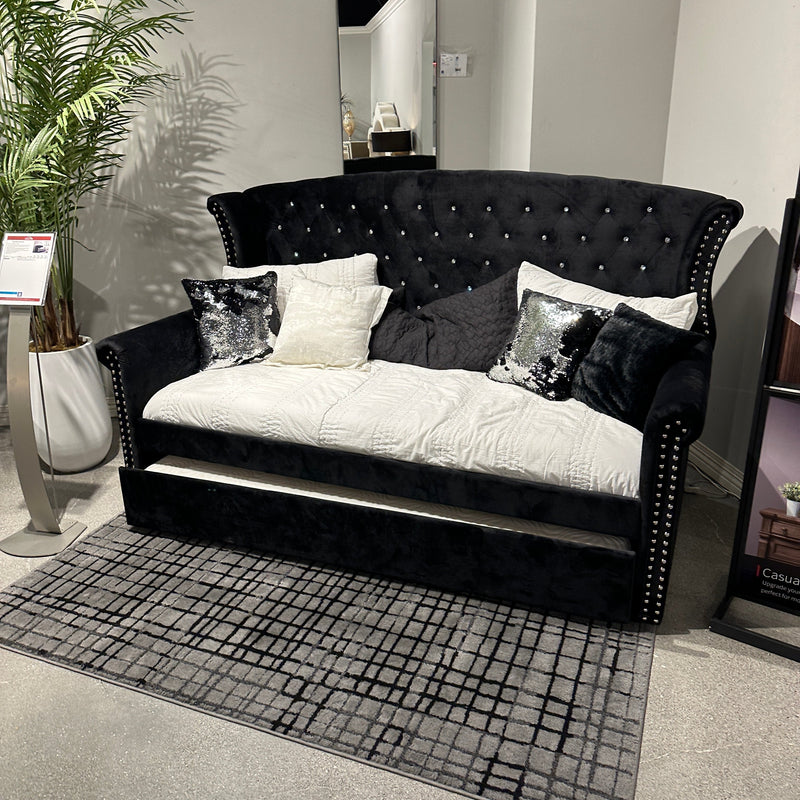 Scarlett Upholstered Tufted Twin Daybed w/ Trundle