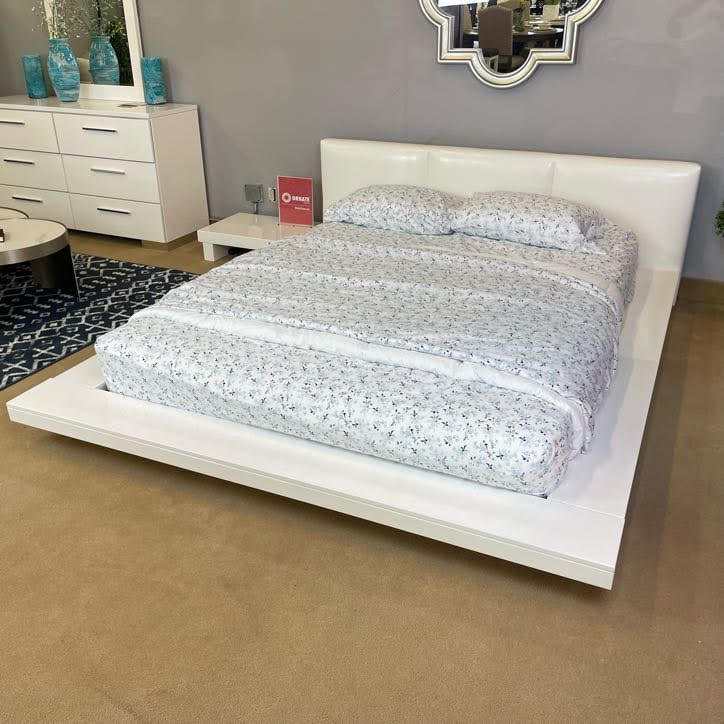 Christie - White High Gloss Lacquer - California King Bed - Ornate Home