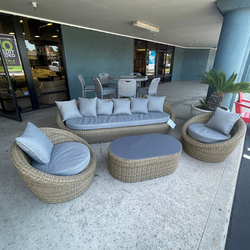 [SUMMER DEALS]🌞 Pismo Gray Outdoor Seating Group w/ Coffee Table / 4pc