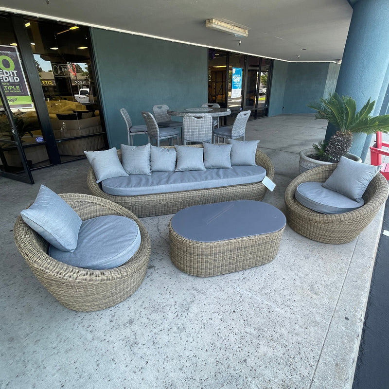 [SUMMER DEALS]🌞 Pismo Gray Outdoor Seating Group w/ Coffee Table / 4pc