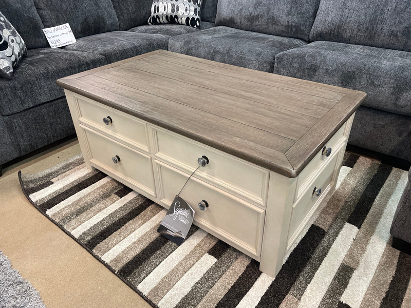 Bolanburg White & Oak Lift Top Coffee Table