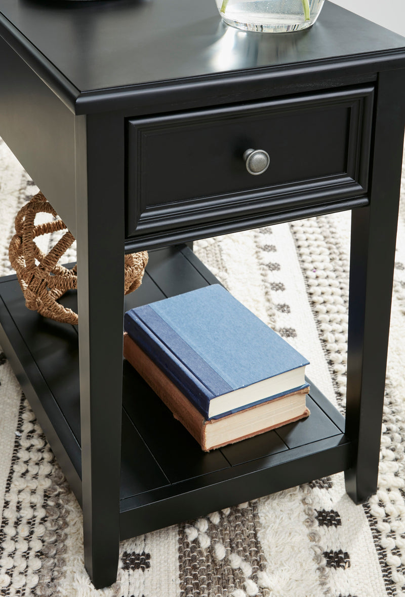 Beckincreek Black End Table