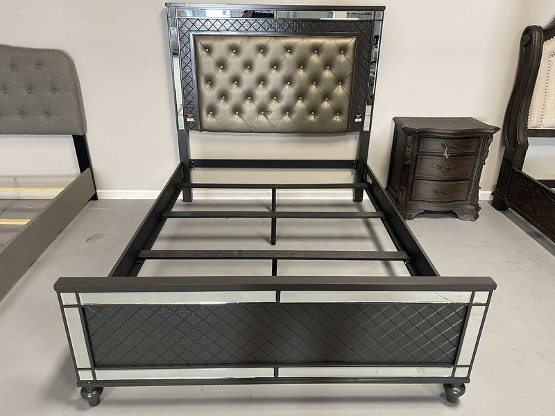 Refino - Gray - Queen Panel Bed w/ LED HB - Ornate Home