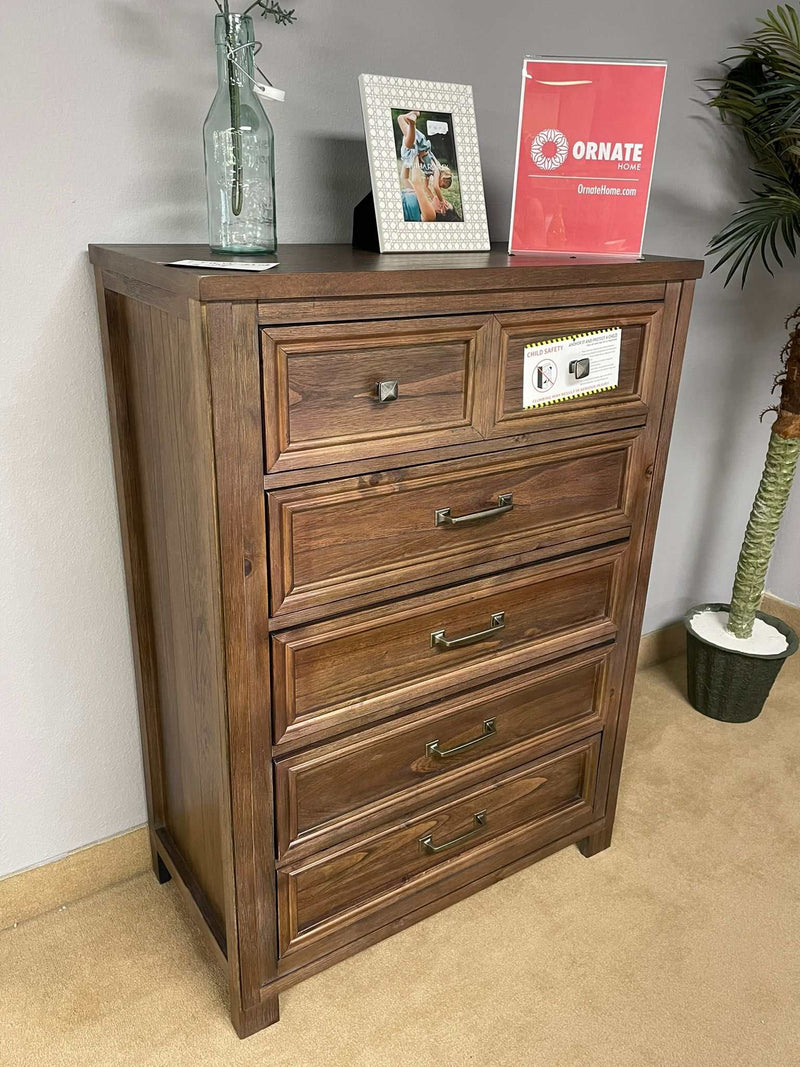 Tywyn - Dark Oak - Chest - Ornate Home