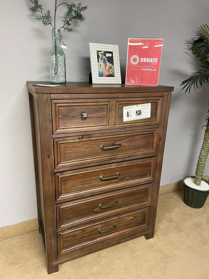 Tywyn - Dark Oak - Chest - Ornate Home