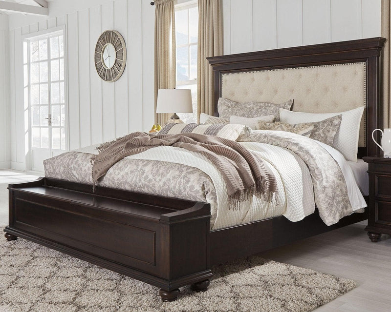 Brynhurst King Upholstered Bed with Storage Bench - Ornate Home