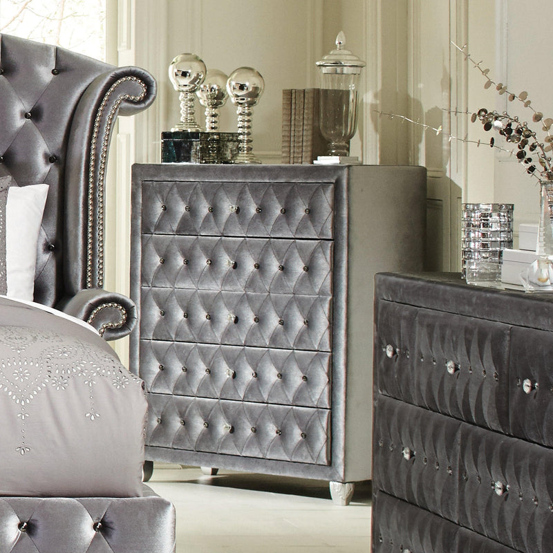 Deanna - Grey Velvet - 5pc Queen Panel Bedroom Set - Ornate Home