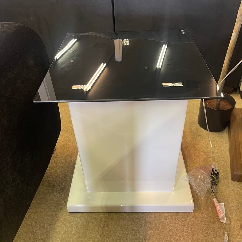 Mannedorf White & Black Glass Top End Table