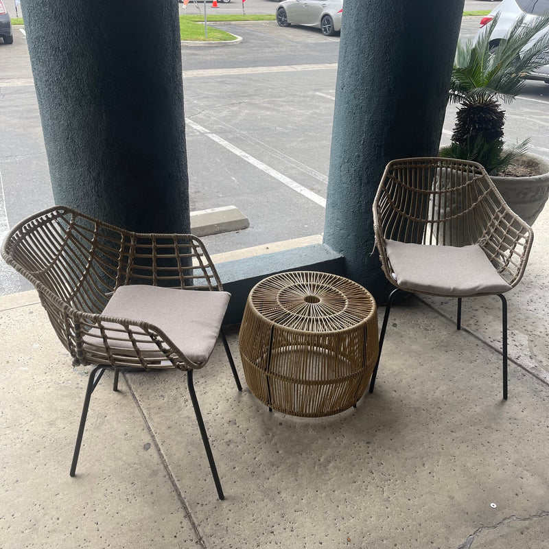 Morro Bay Gray Outdoor Chairs & Accent Table / 3pc