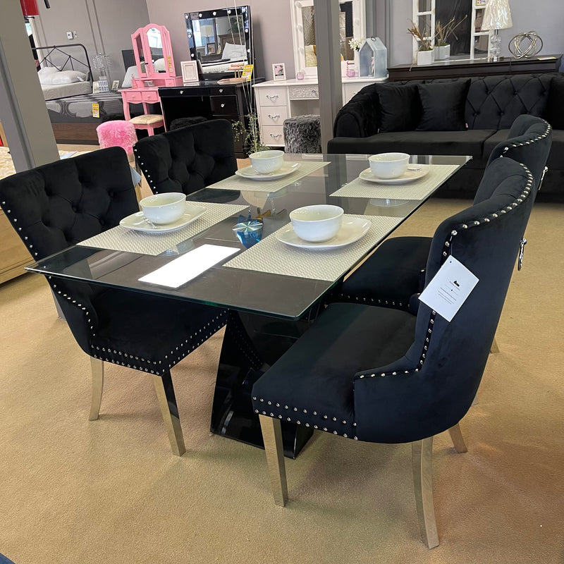 Wailoa Black Dining Table