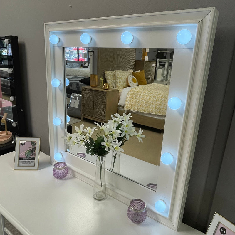 Barzini White 7 Drawer Vanity Desk w/ Lighted Mirror