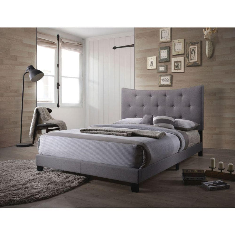 [CYBER WEEK] Venacha - Gray Fabric Upholstered - Queen Bed - Ornate Home