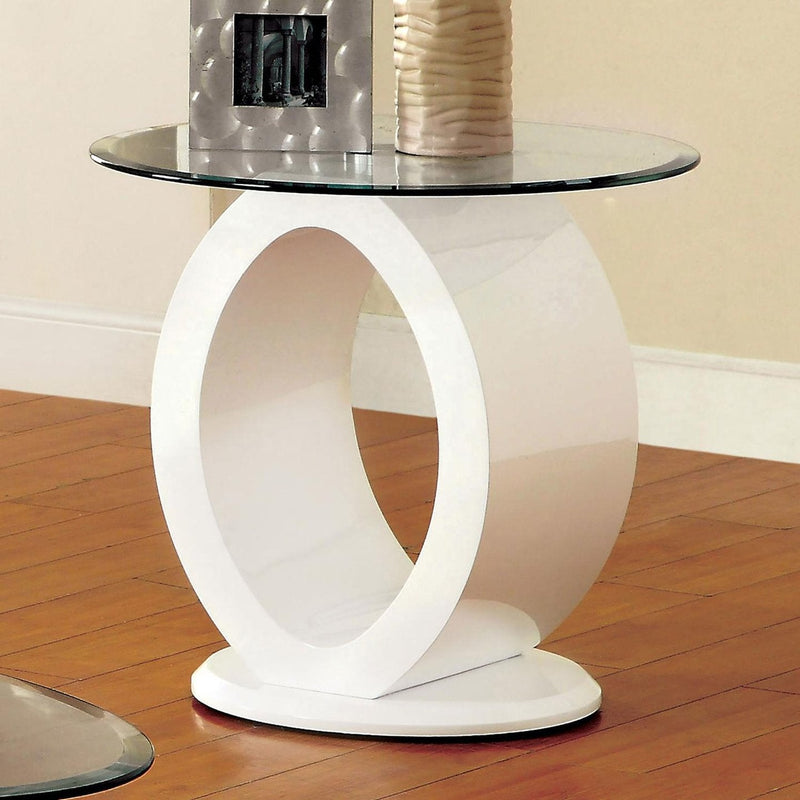 Lodia III White End Table