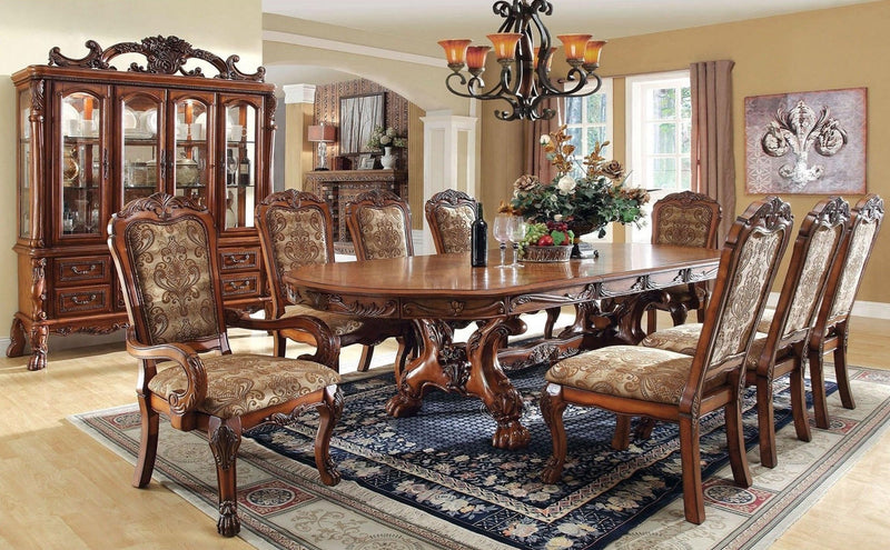 Medieve Antique Oak 9pc Dining Room Set